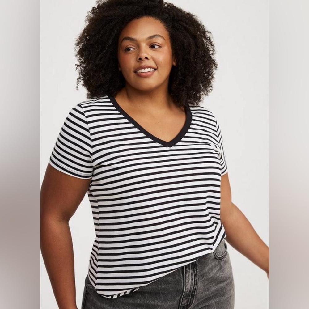 Torrid Girlfriend Signature Jersey V-Neck Tee